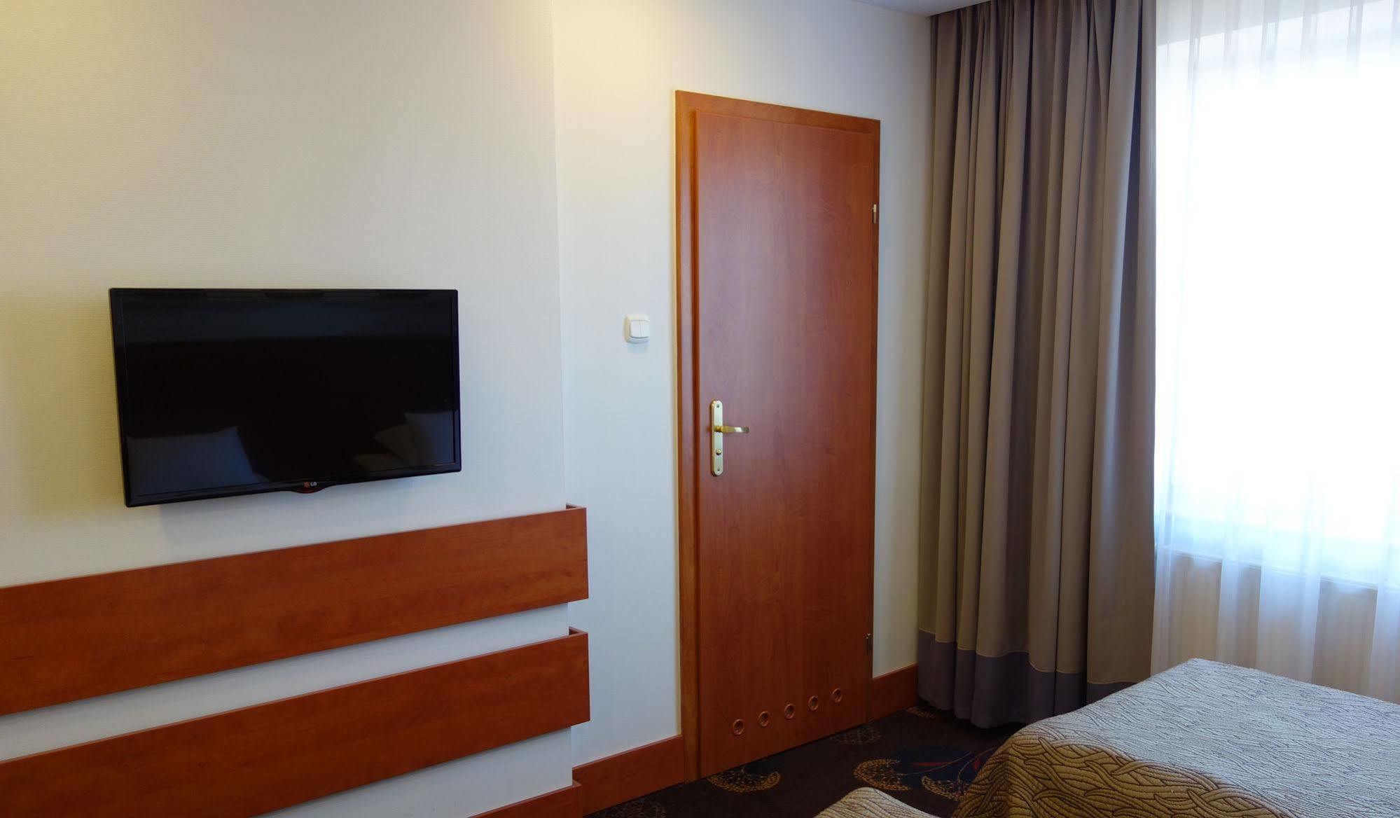 Akme Apartments&Rooms กดัญสก์ ภายนอก รูปภาพ